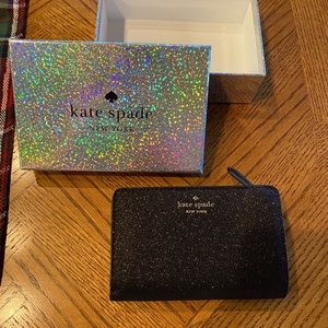 Kate Spade medium wallet
